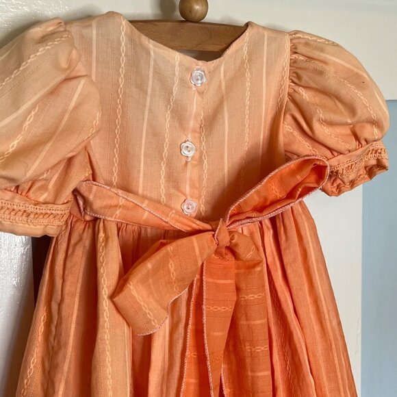 Custom Dyed Orange Ombre Dress with Wide Sash & Twisted Trim Bonnet - Picture 5 of 7